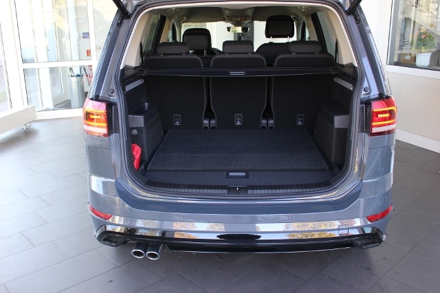Volkswagen Touran 2,0 TDI DSG AHK R-Line