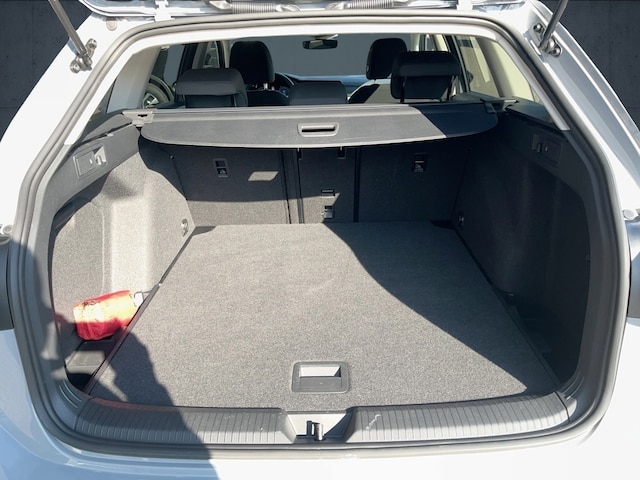 Volkswagen Golf 1.0 TSI Variant
