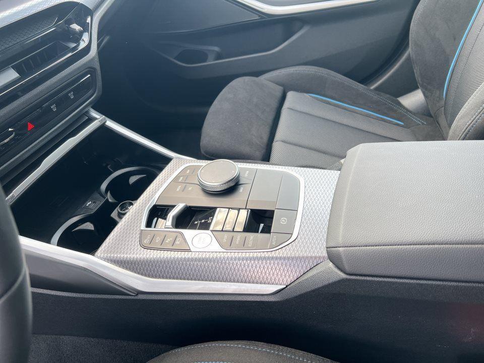 BMW 330 330e Touring xDrive