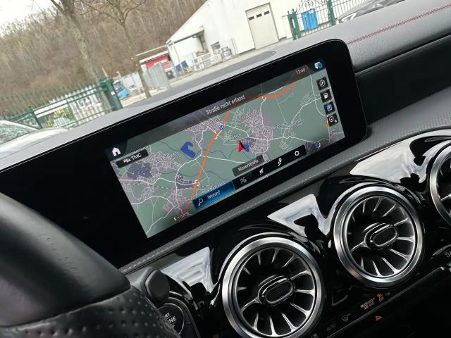 Mercedes-Benz CLA 200 AMG Line CLA 200 d