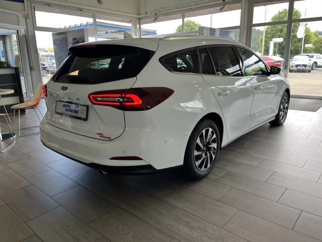 Ford Focus Titanium Wagon