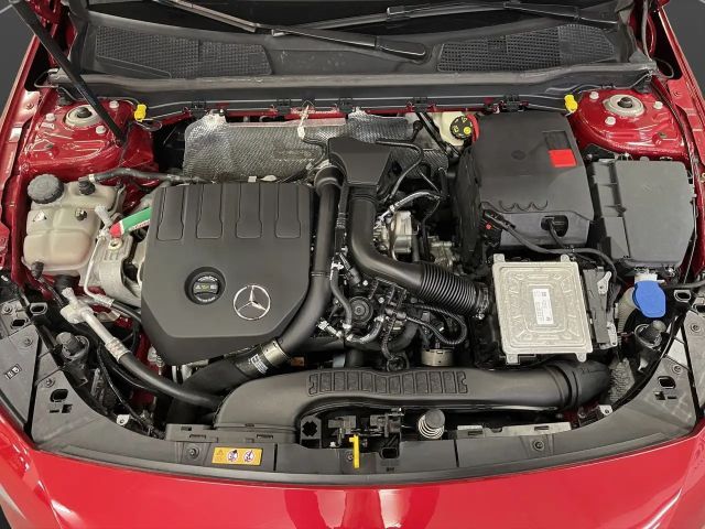 Mercedes-Benz A 200 AMG Line