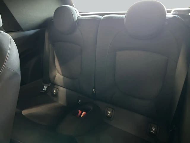 MINI Cooper Cabrio Cooper Cabrio Aut. Essential Trim