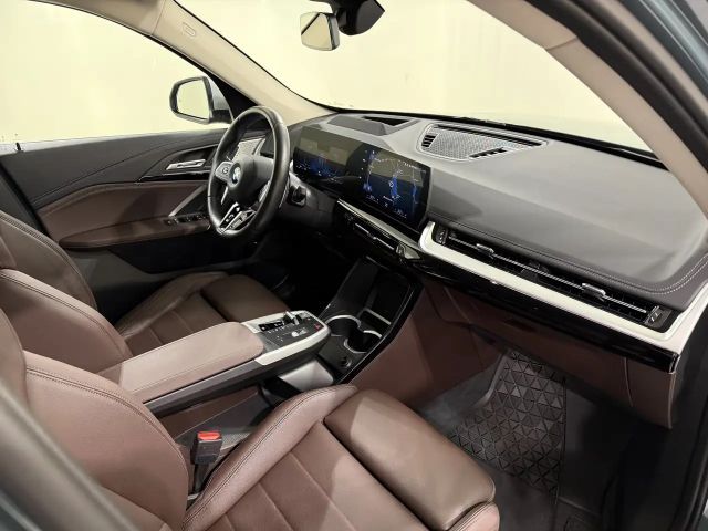 BMW X1 xDrive23i xLine AHK ACC 360° HUD HK eSitze