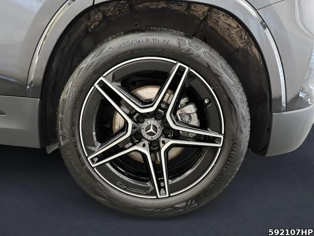 Mercedes-Benz GLA 220 4MATIC AMG Line GLA 220 d