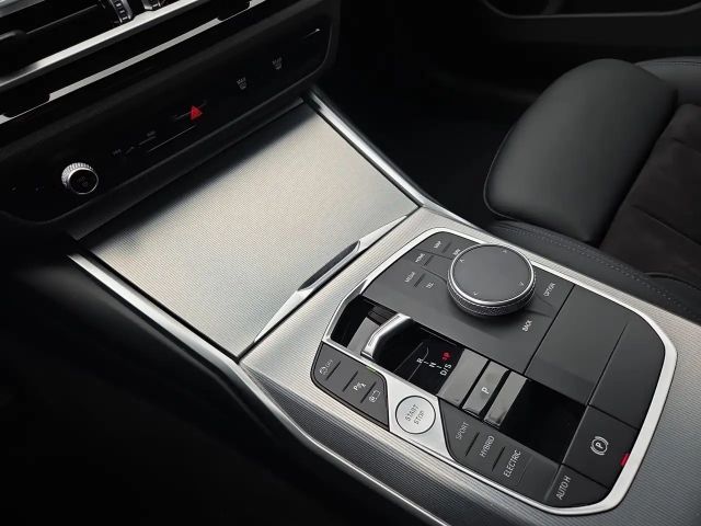 BMW 330 330e Touring xDrive