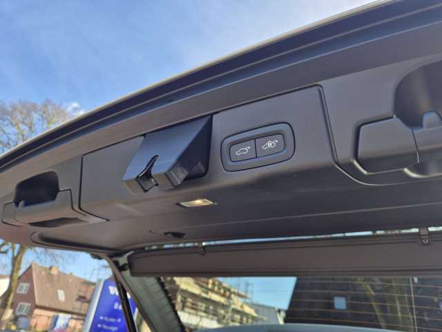 Volvo XC60 AWD Dark Plus Recharge T6