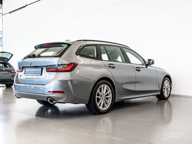 BMW 320 320d Touring xDrive