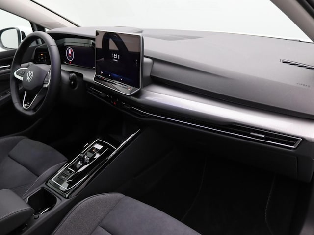 Volkswagen Golf 1.5 eTSI DSG Style Variant