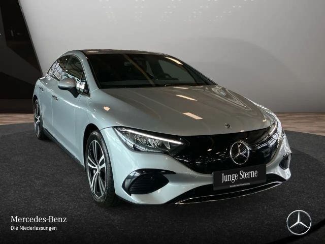 Mercedes-Benz EQE 300 AVANTGARDE Sedan