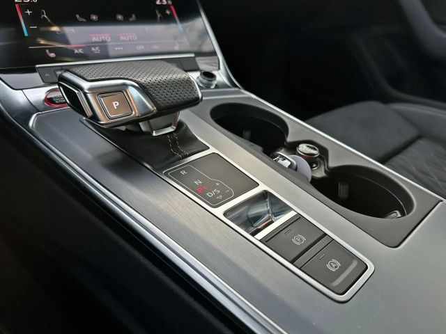 Audi S6 Avant Quattro