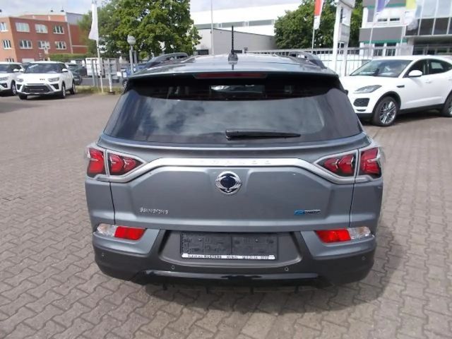 SsangYong Korando e-MOTION Titanium Leder LED Navigation