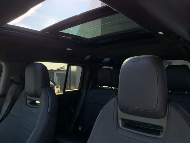 Land Rover Defender 110 AWD