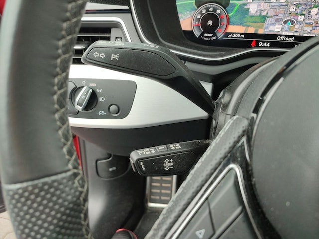 Audi A4 35 TFSI Avant S-Line