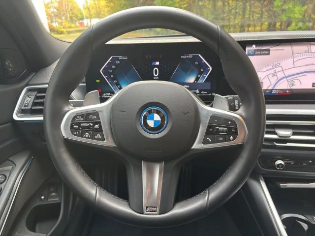 BMW 330 330e M-Sport Touring