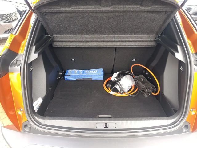 Peugeot E-2008 Allure Pack