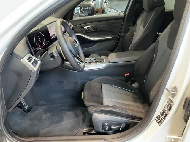BMW 330 330d M-Sport Touring xDrive