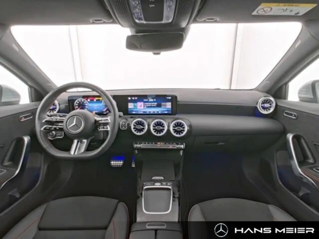 Mercedes-Benz A 180 AMG Line