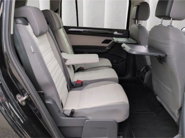 Volkswagen Touran DSG Highline