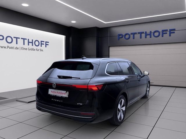 Volkswagen Passat 1.5 eTSI Business DSG Variant