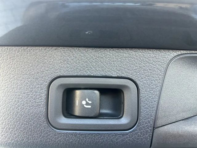 Mercedes-Benz GLB 200 AMG Line