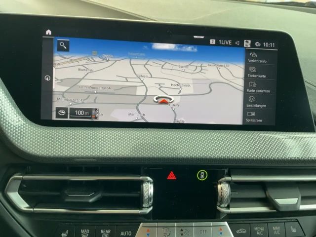 BMW 118 118i Luxury Line Sedan