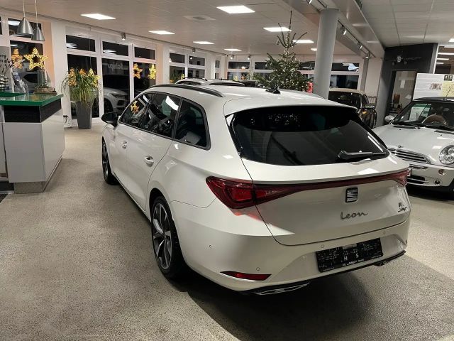 Seat Leon 1.5 eTSI DSG FR-lijn Sportstourer
