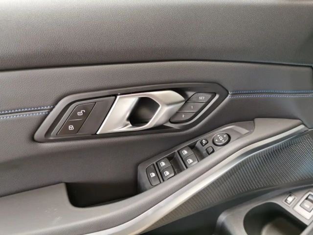 BMW 330 330e M-Sport Touring