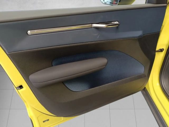 Volvo EX30 Extended range Plus Single motor