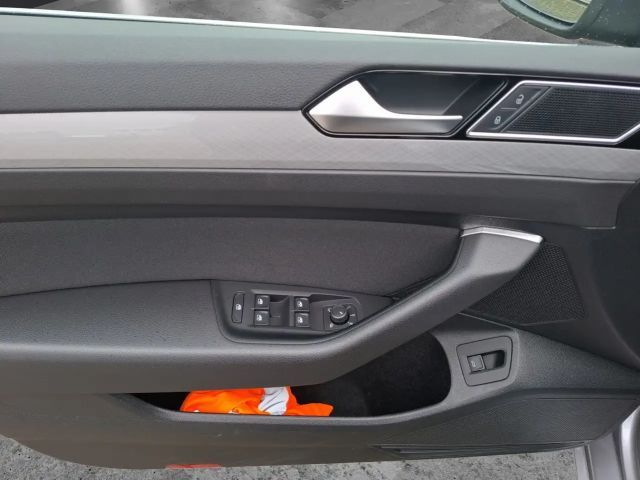 Volkswagen Passat Business DSG Variant