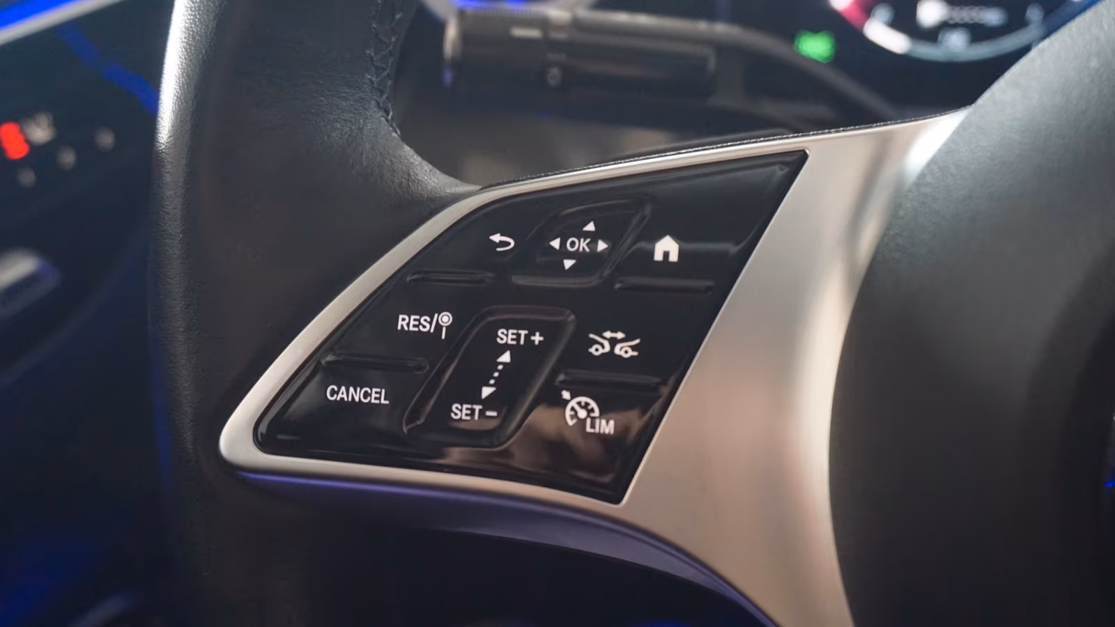 Mercedes-Benz C 300 4MATIC Sedan