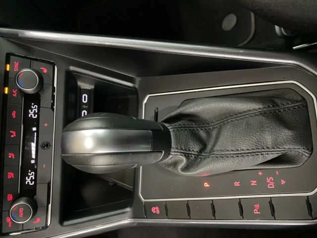 Volkswagen Polo 1.0 TSI DSG Highline