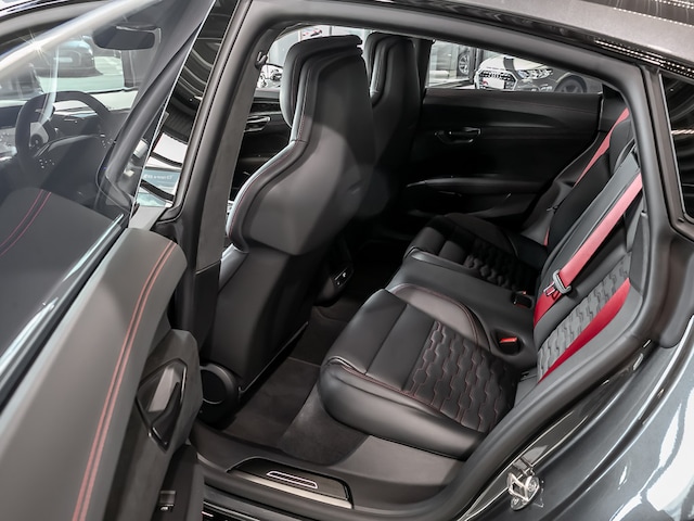 Audi RS e-tron GT Performance Quattro