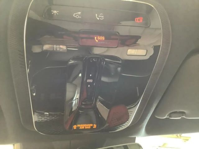 Mercedes-Benz E 200 AMG Line Sedan