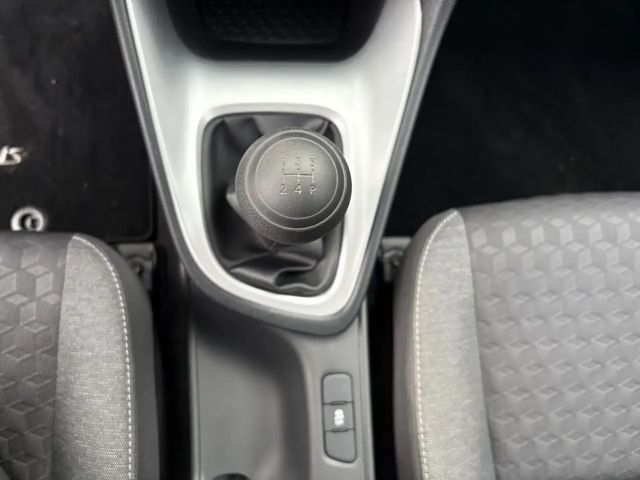 Toyota Yaris 1.0 VVT-i Comfort Hatchback