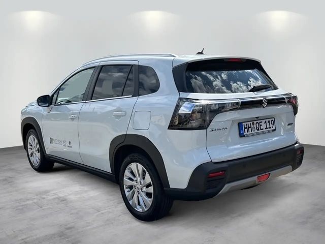 Suzuki S-Cross Hybrid