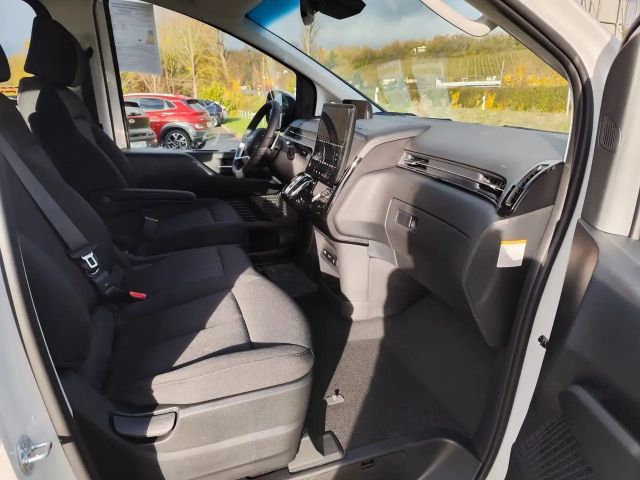 Hyundai Staria Trend