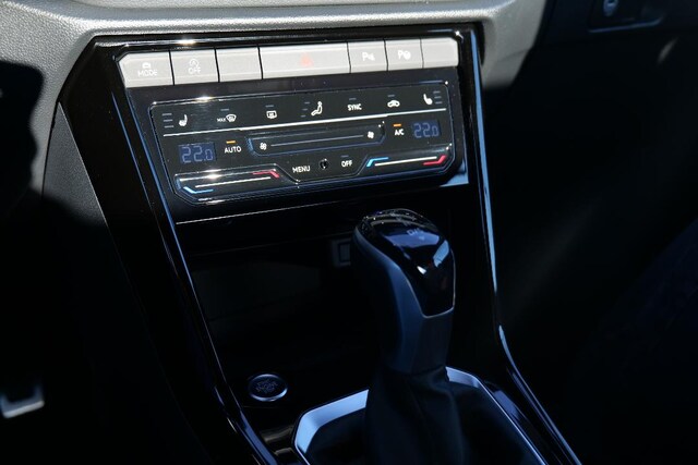 Volkswagen T-Roc 1.5 TSI Cabriolet DSG R-Line