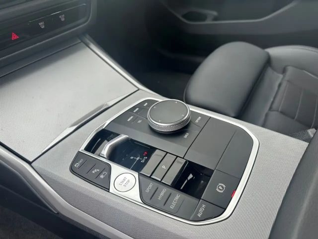 BMW 330 330e Touring