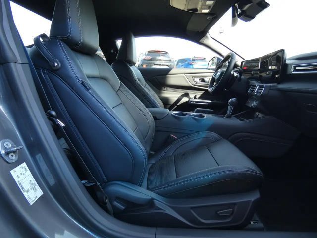 Ford Mustang Fastback GT 5.0 V8