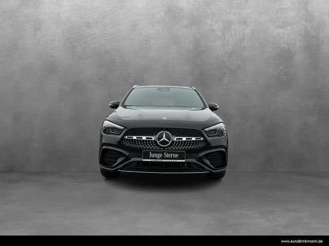 Mercedes-Benz GLA 180 GLA 180 AMGLine/Multibeam/AHK/EasyP/360°/Distron