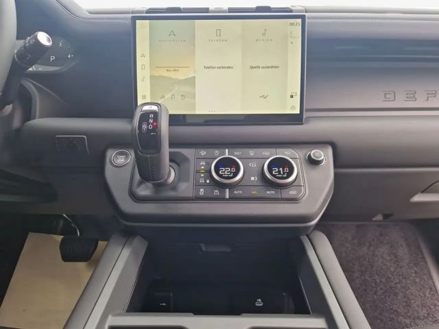 Land Rover Defender 90 D250 Dynamic SE