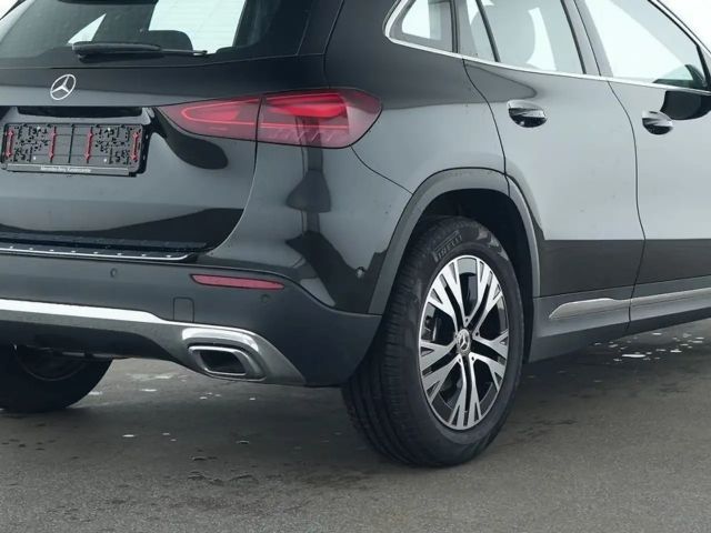 Mercedes-Benz GLA 180 Progressive