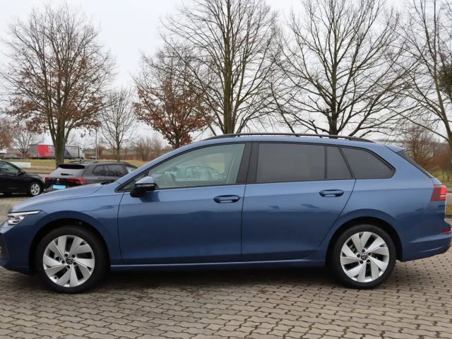 Volkswagen Golf 1.5 TSI Life Variant