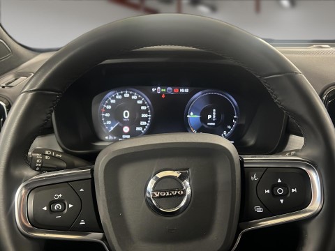 Volvo XC40 Dark Plus Recharge T4