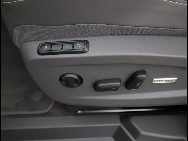 Volkswagen Multivan 2.0 TDI DSG Style T7