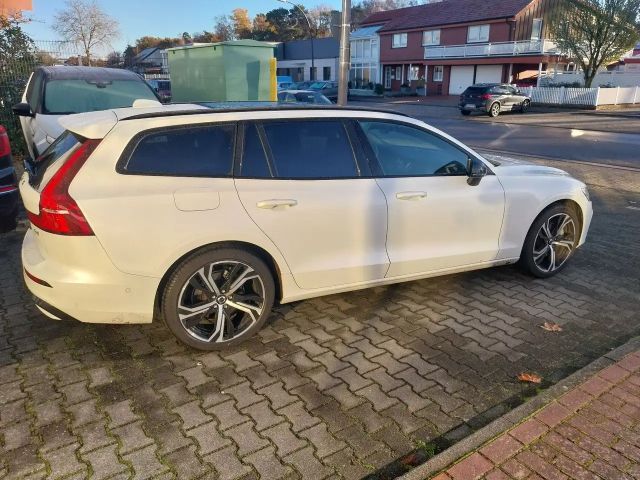 Volvo V60 Dark Plus