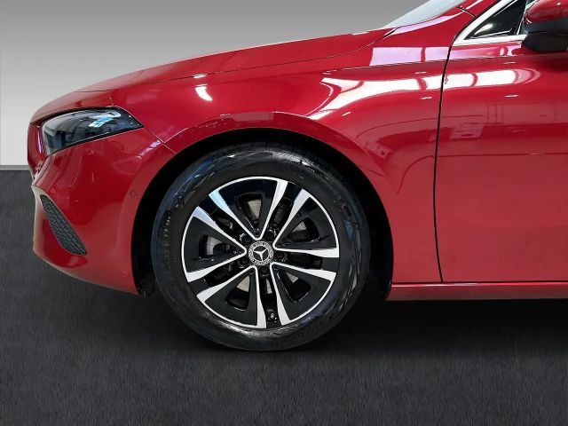 Mercedes-Benz A 180 Progressive