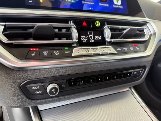 BMW 330 330e M-Sport xDrive