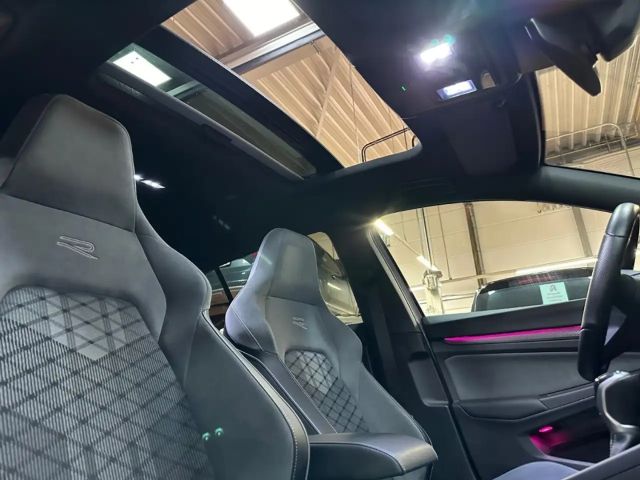 Volkswagen Golf 1.5 TSI Golf VIII R-Line